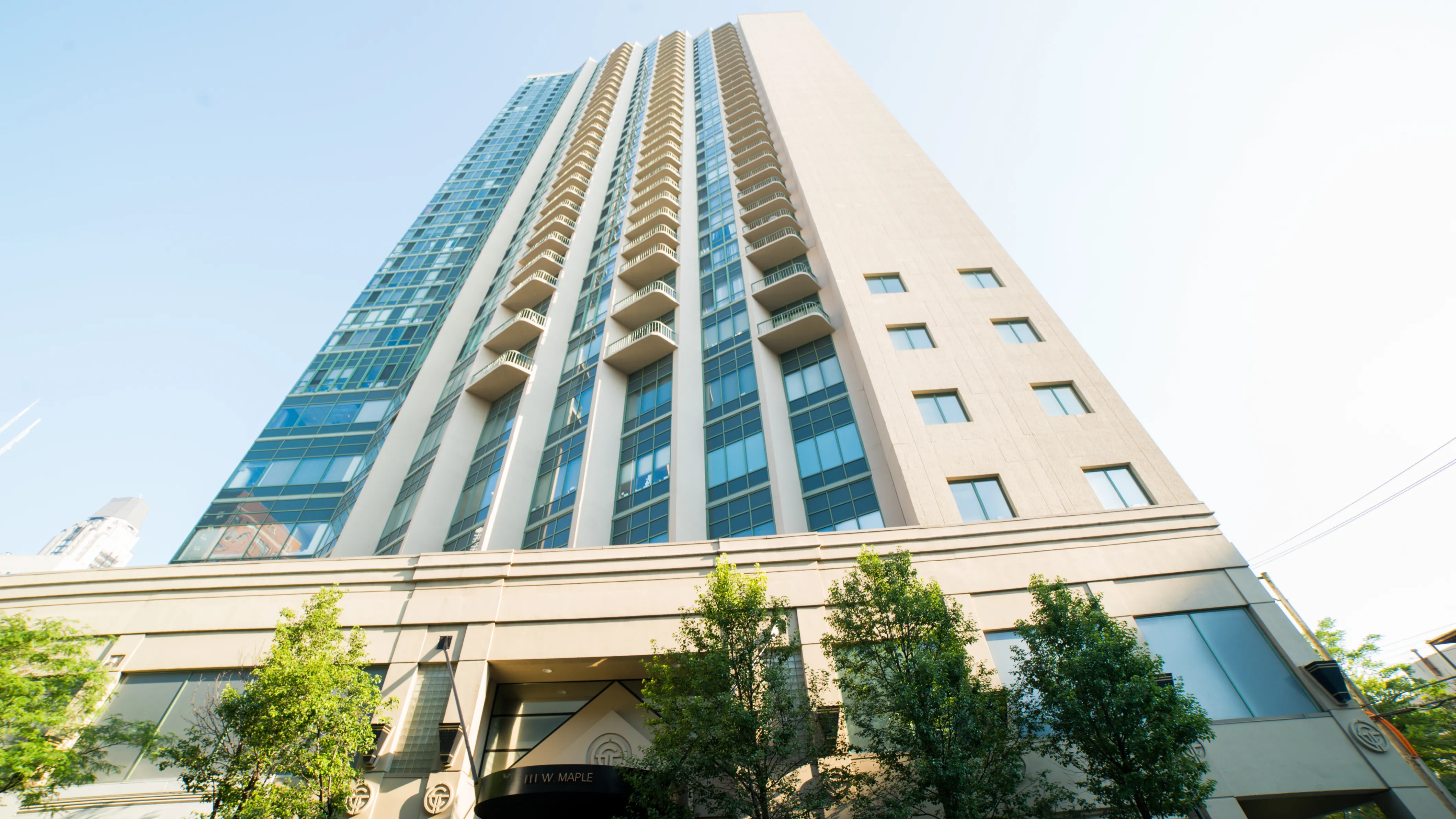 111 W MAPLE ST 60610-Gold Coast Galleria-Chicago-IL