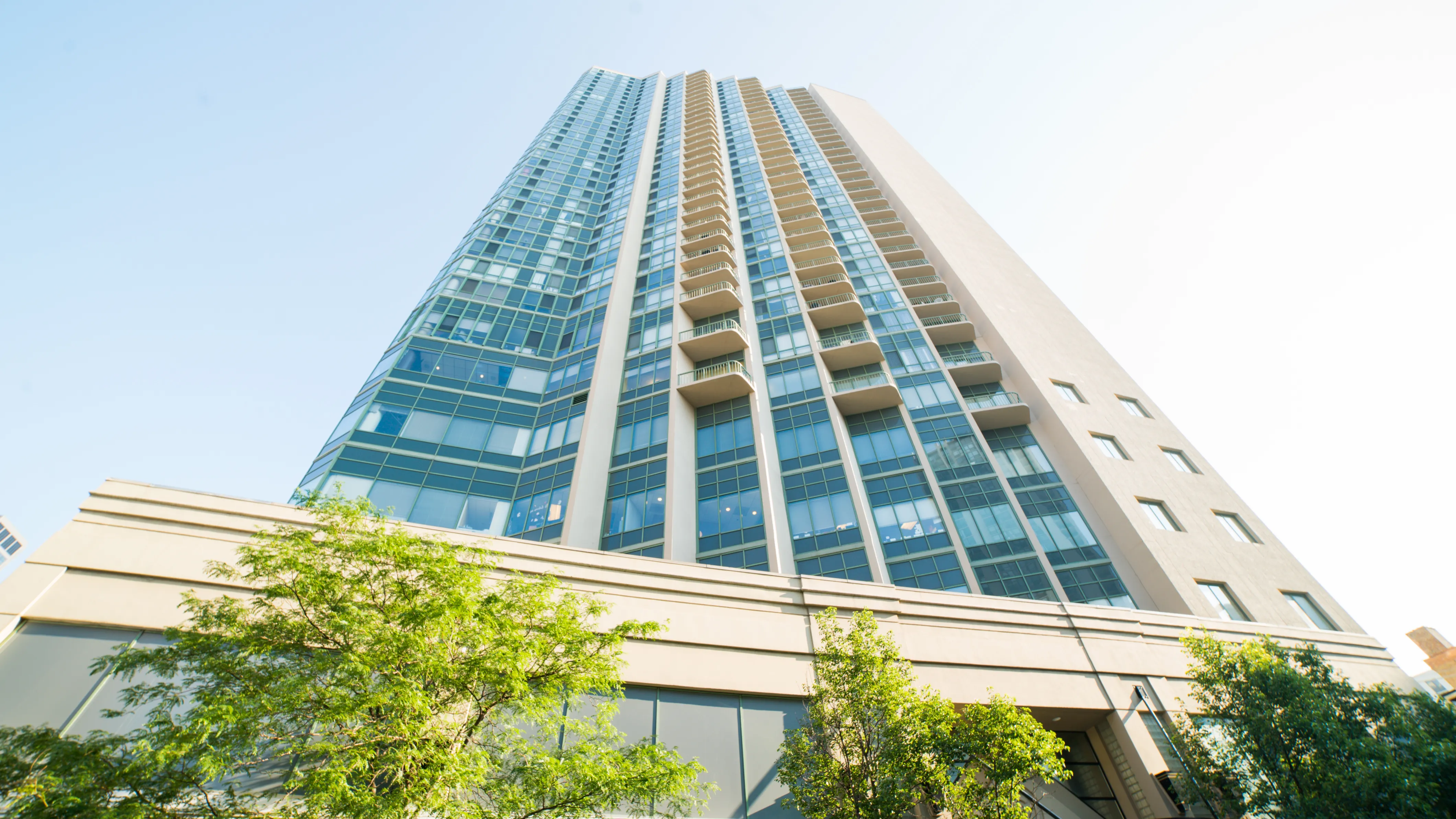 111 W MAPLE ST 60610-Gold Coast Galleria-Chicago-IL