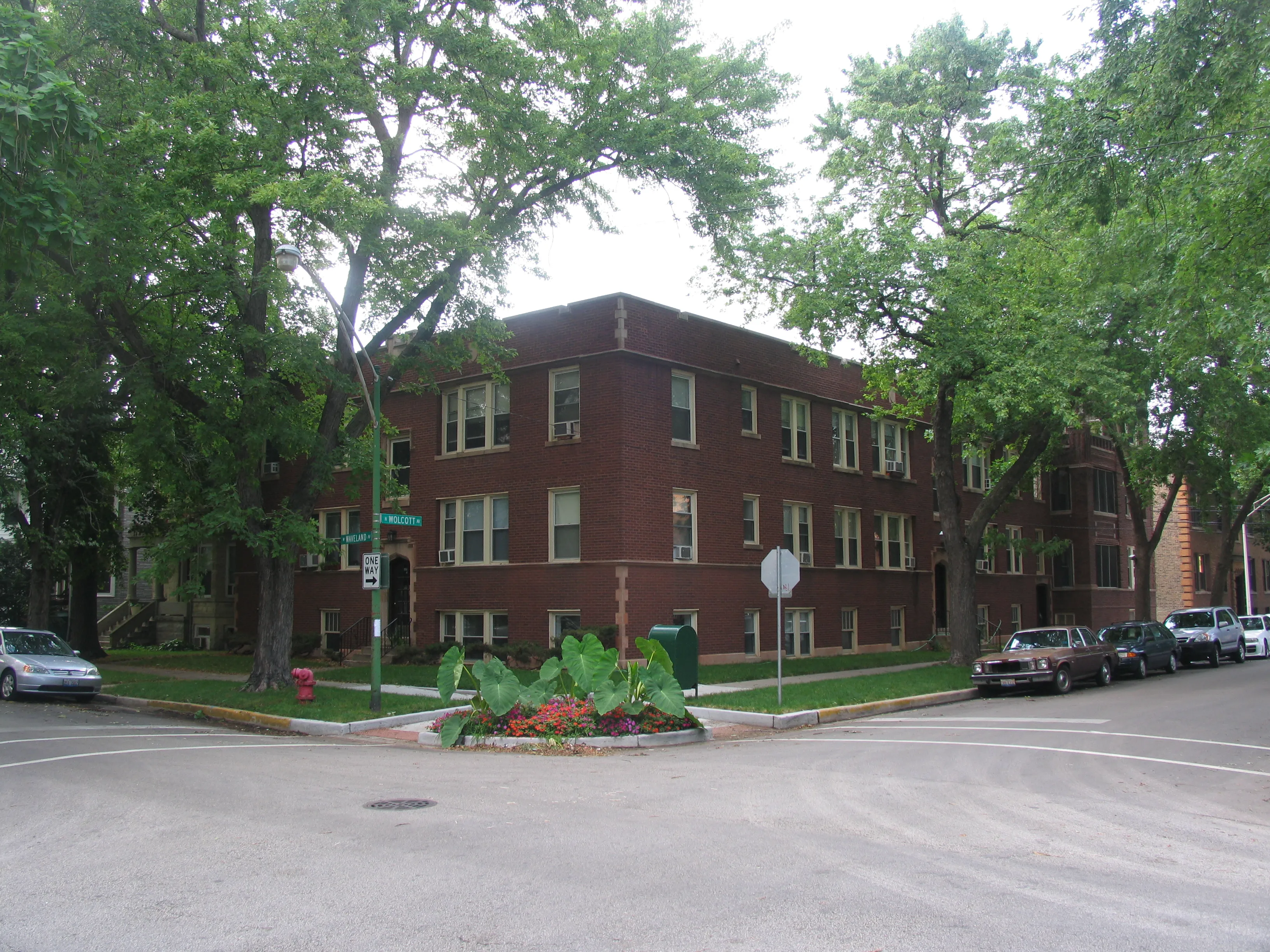3708 N WOLCOTT AVE 60613-Wolcott Apartments-unit#Apt 1-Chicago-IL