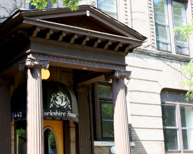 3442 N Elaine Place Apartments