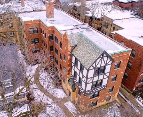 1135-1137 Maple Apartments