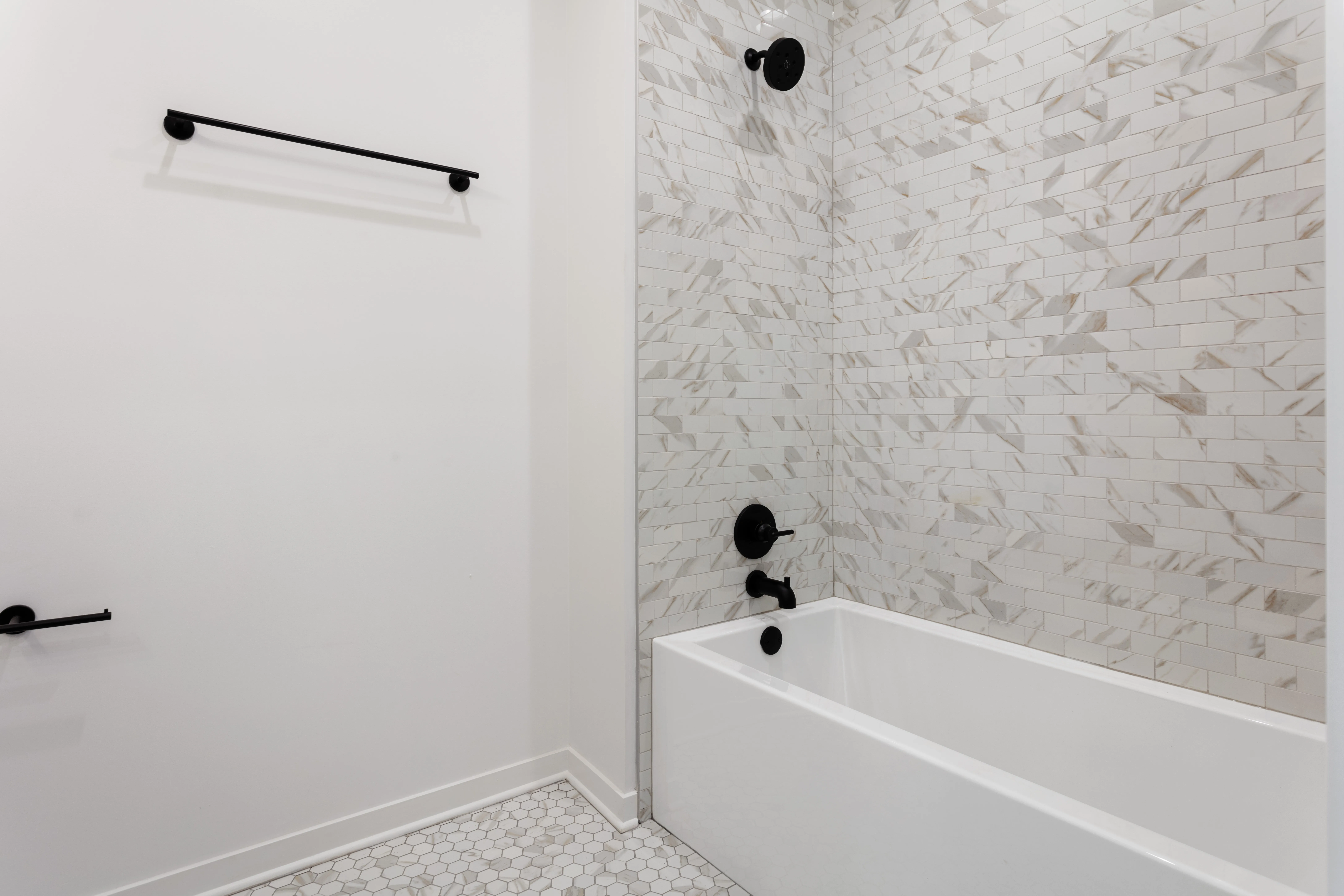 model apartment living room at 1942 W North Apartments