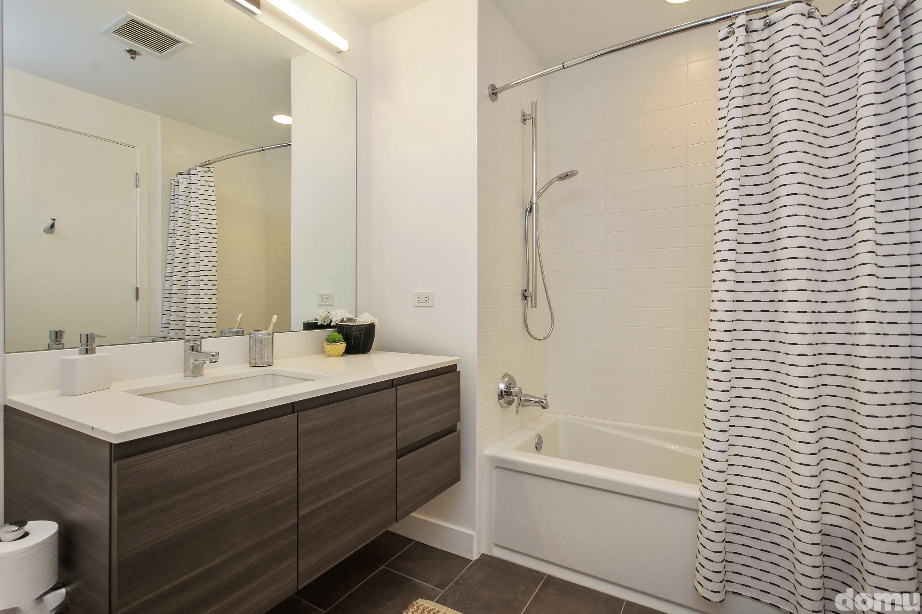 Hubbard221 Apartments