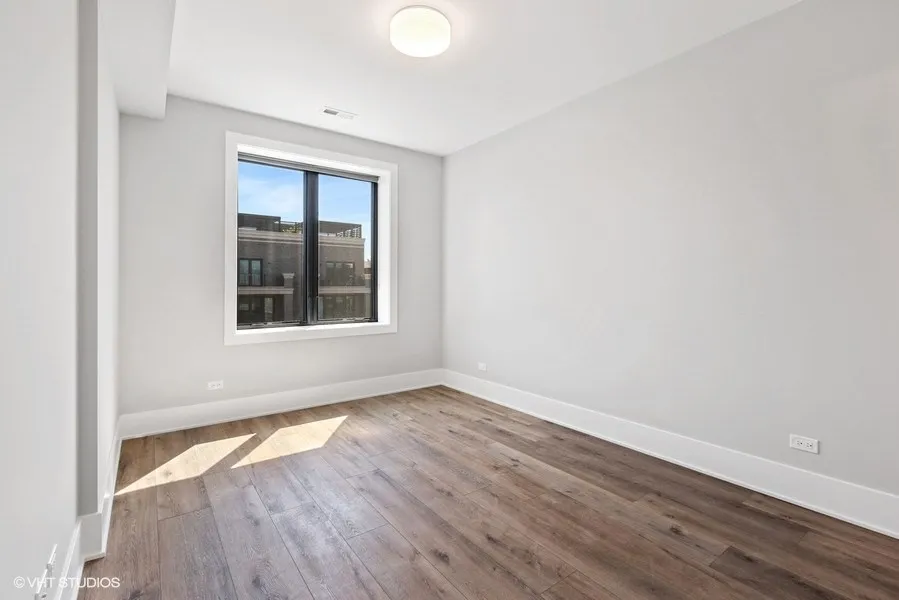 3720 North Ashland Apartments