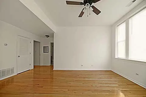 4030-34 N Milwaukee Apartments