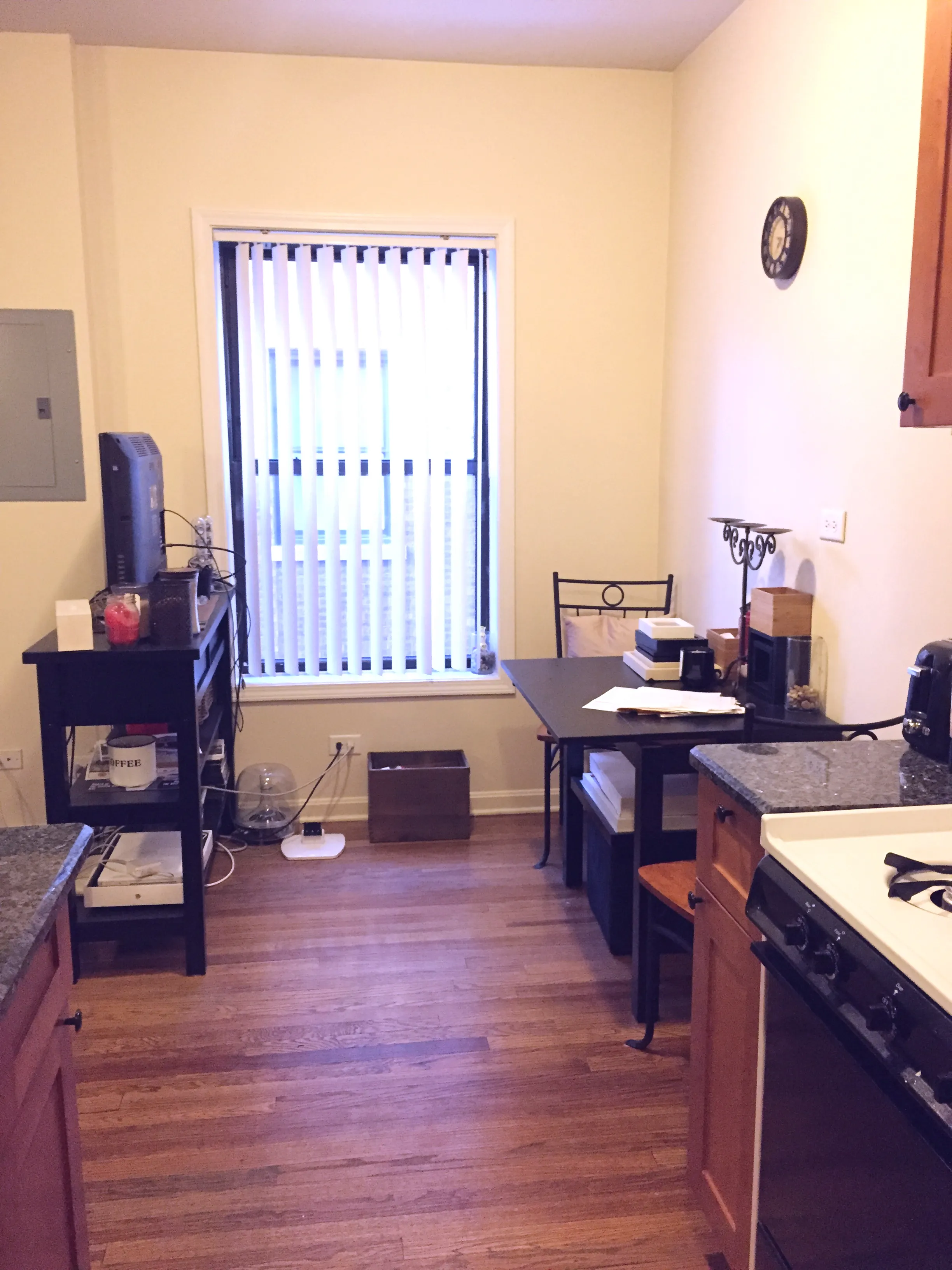 Nice Natural sunlight in Dining/Living area