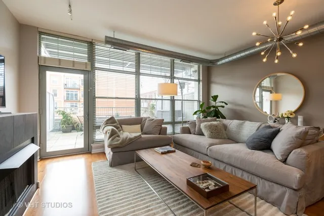 1200 W Monroe Apartments