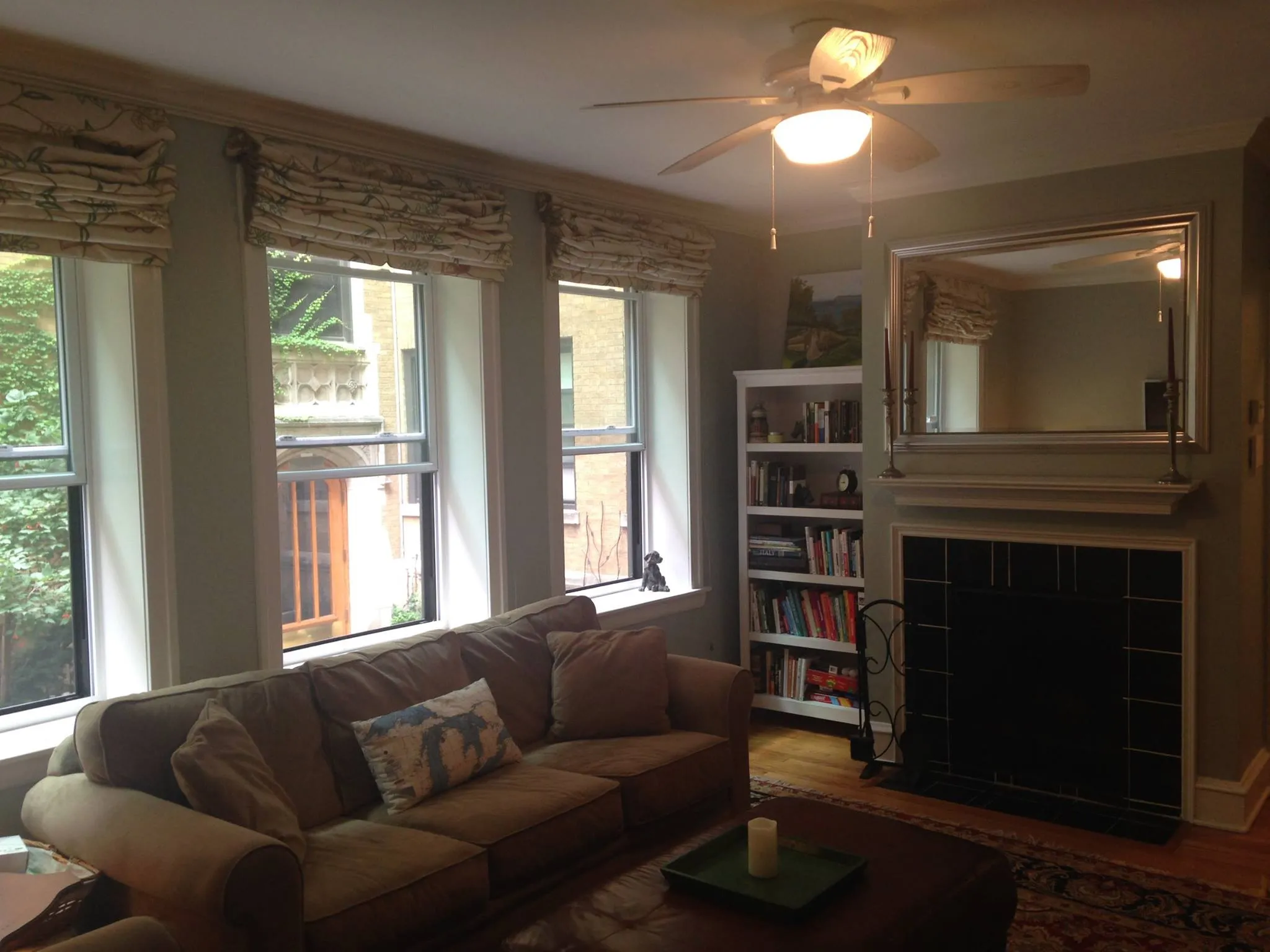 636 W WAVELAND AVE 60613-Waveland Courts Condominiums-unit#1E-Chicago-IL