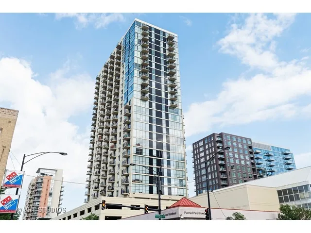 1212 N LaSalle Apartments