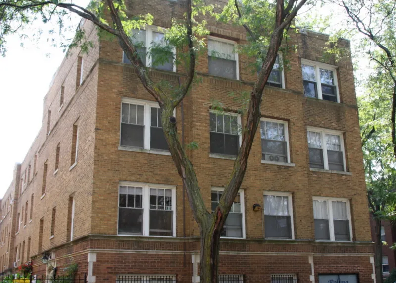 courtyard entry ofGunnison & Talman Apartments in Lincoln Square