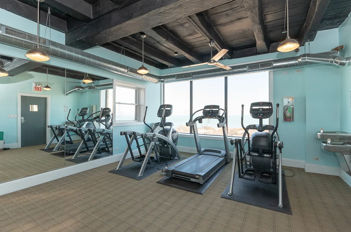 1246 West Pratt Apartments