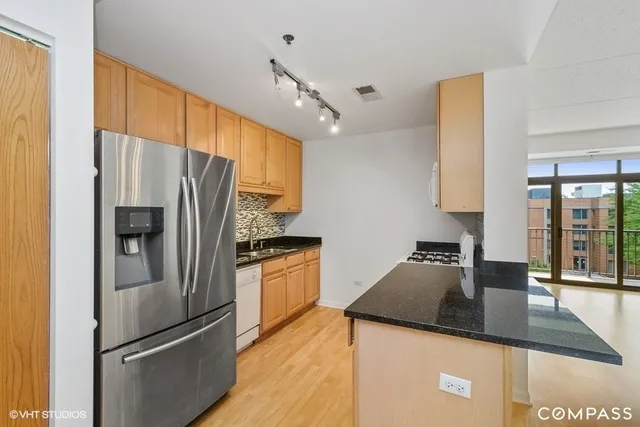 1250 South Indiana Apartments