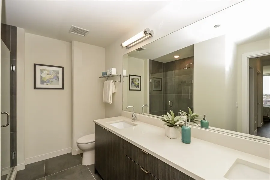 living room at 1407 On Michigan Apartments at 1407 South Michigan Ave