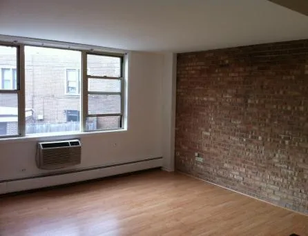 2250 North Lincoln Apartments