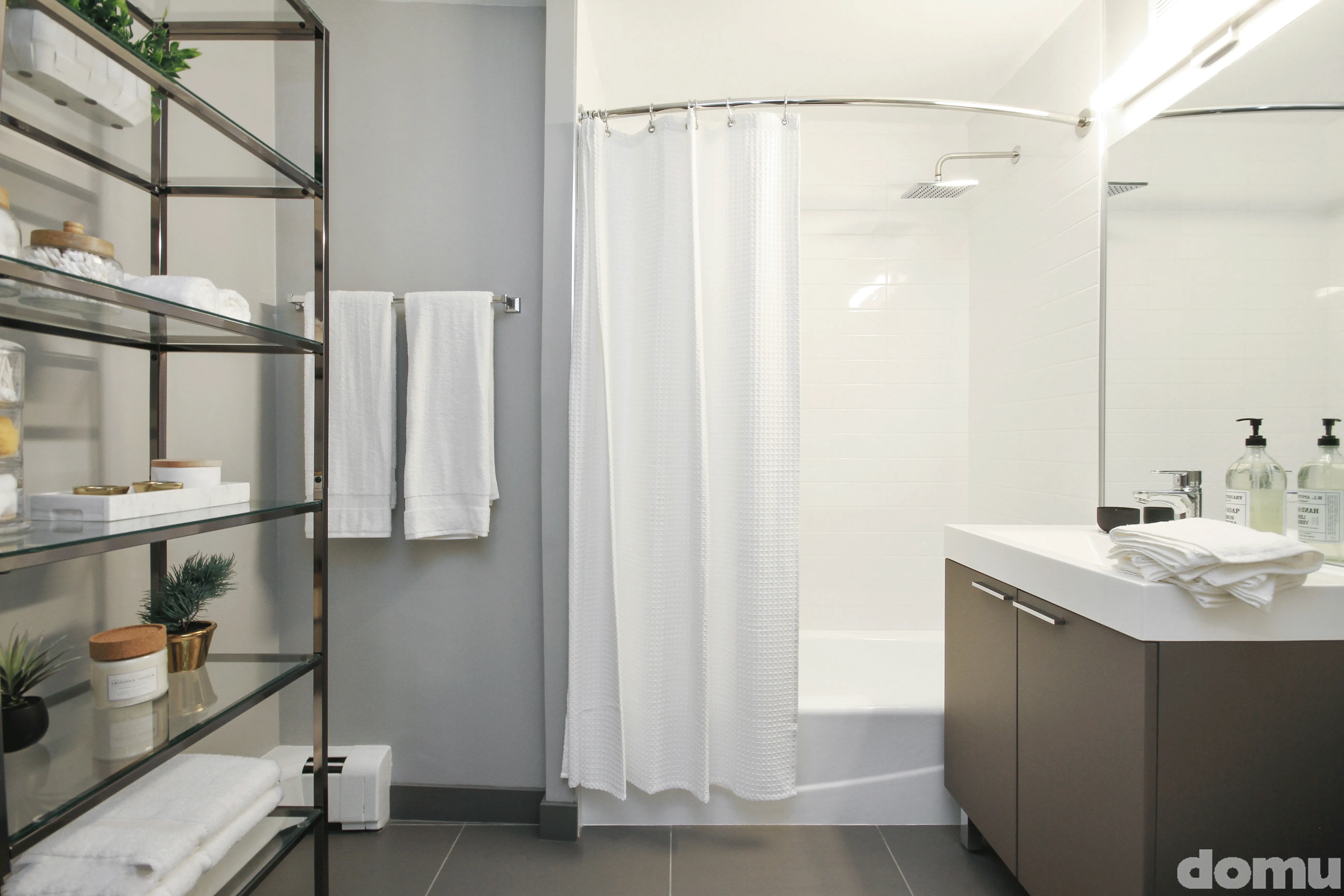 Wave Lakeview Apartments