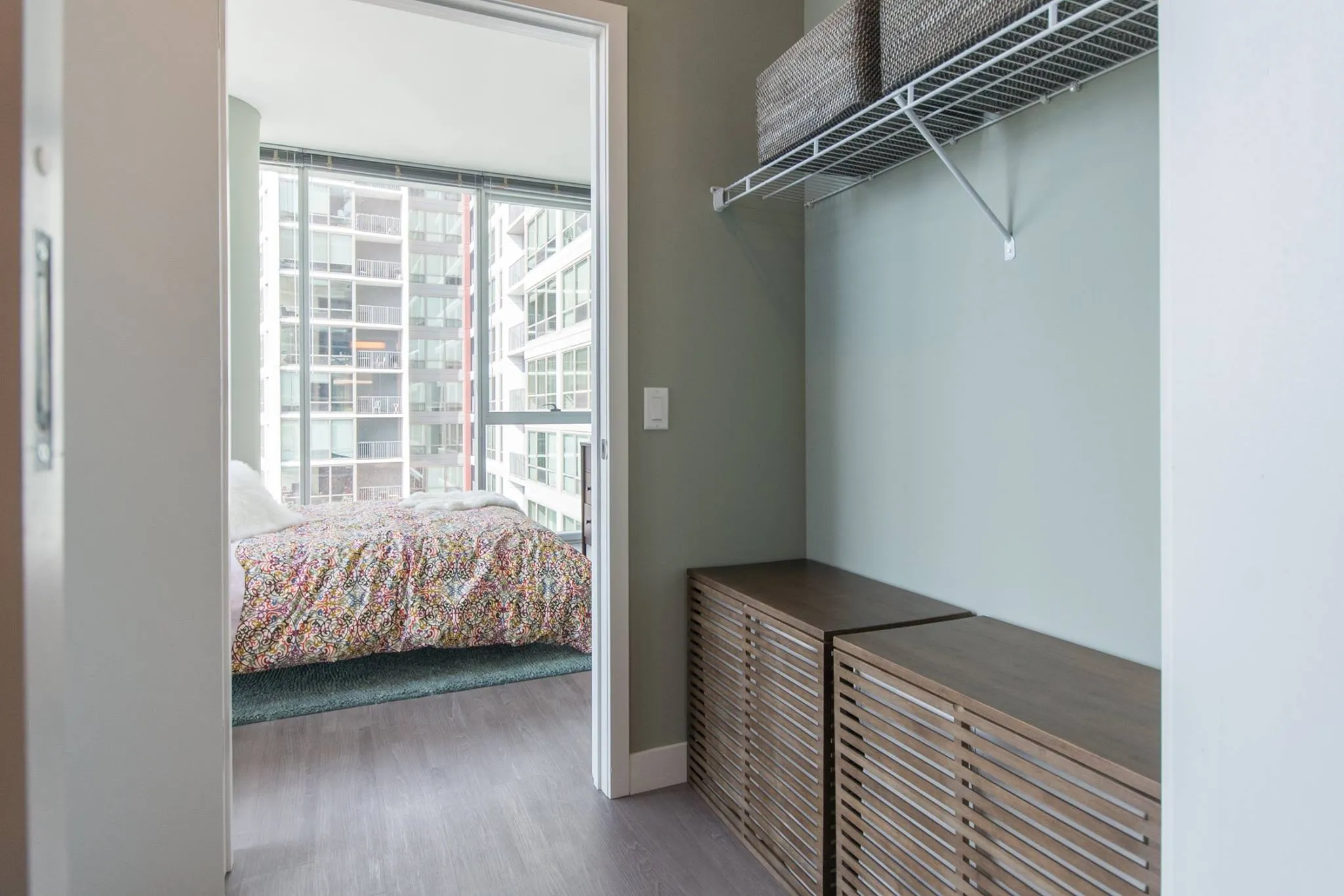living room and skyline view at 1000 South Clark Apartments