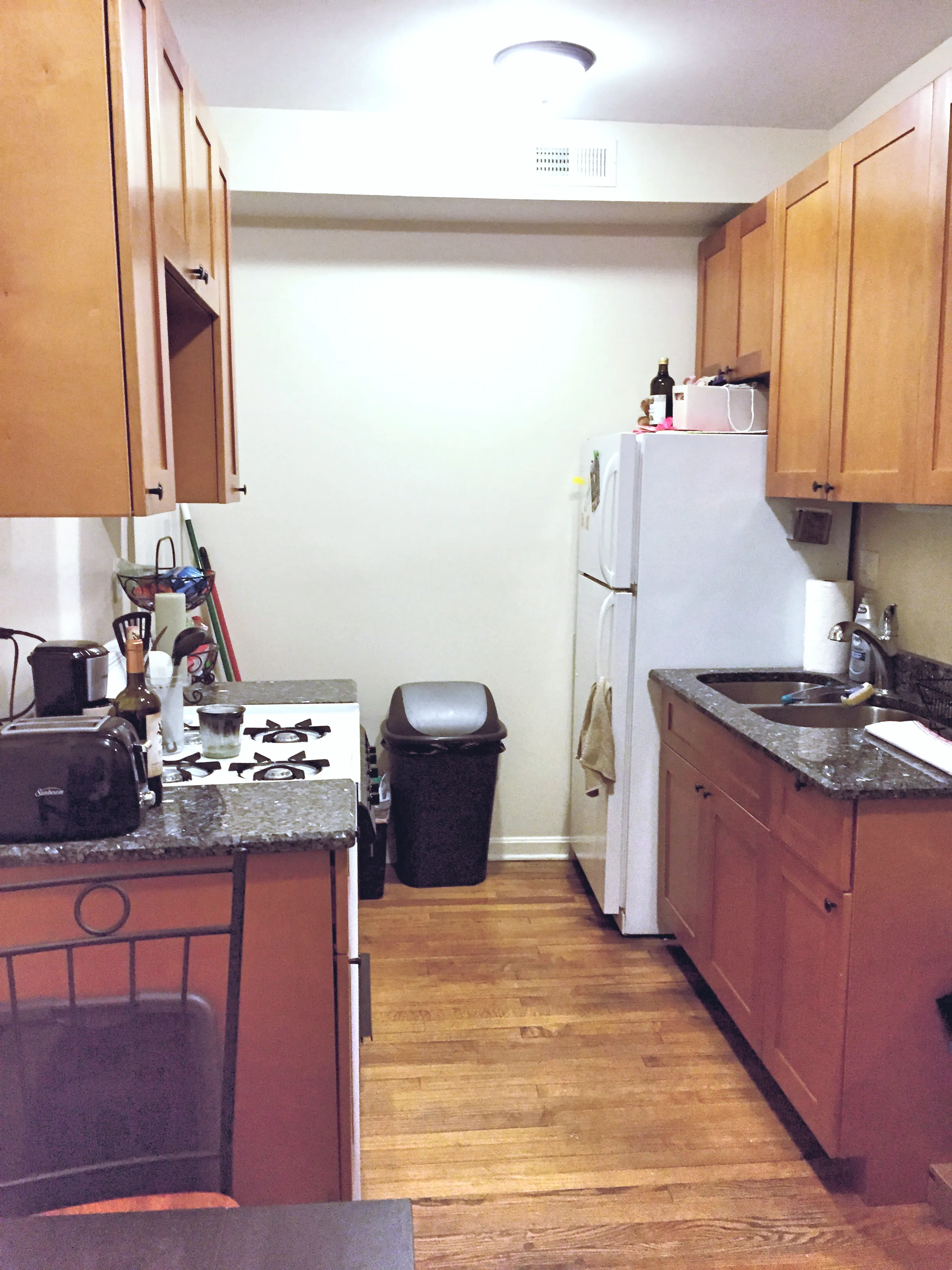 ALL NEW Kitchen cabinets! AND Granite countertops! 