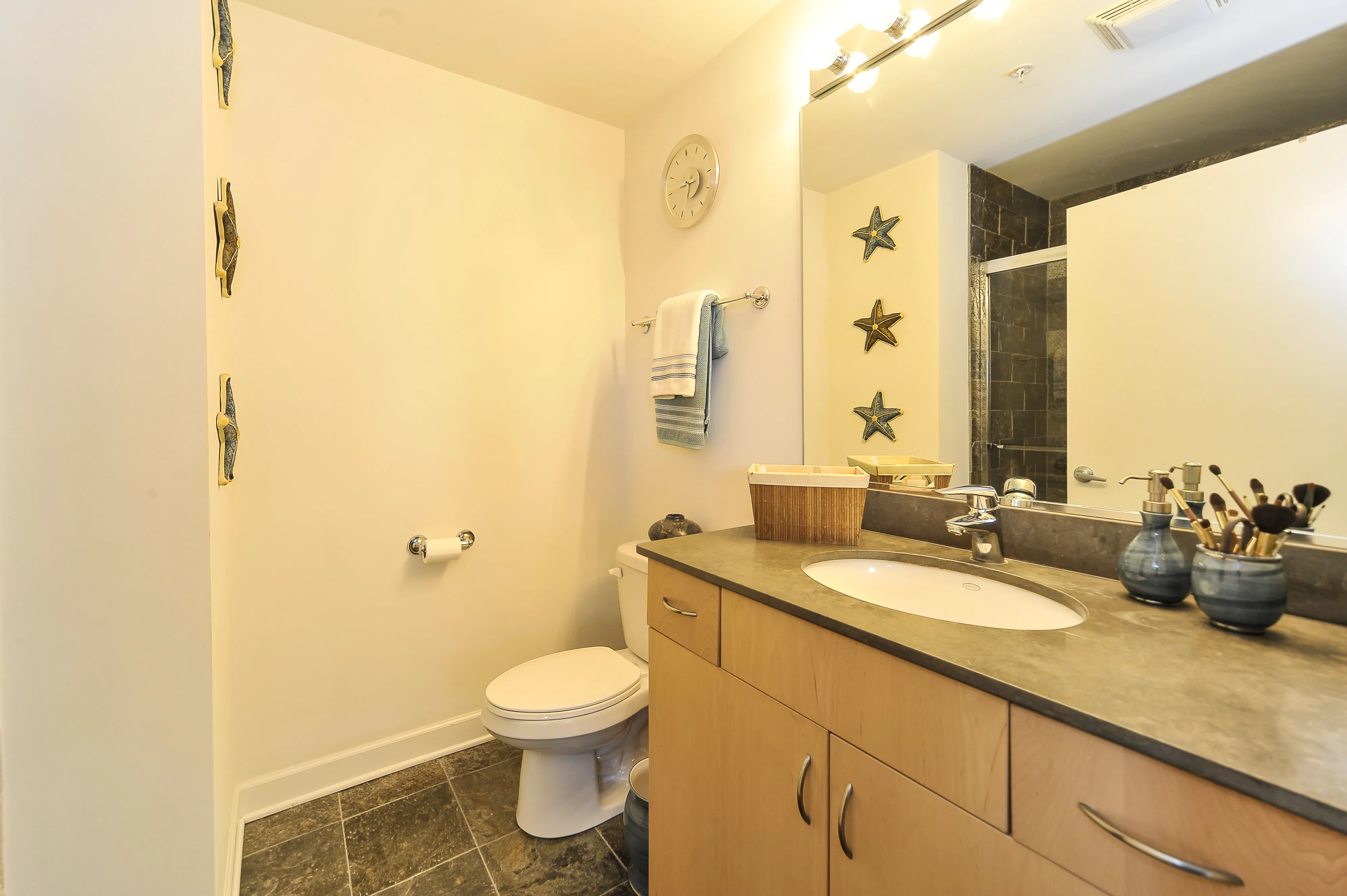 451 W HURON ST 60654-unit#901-Chicago-IL