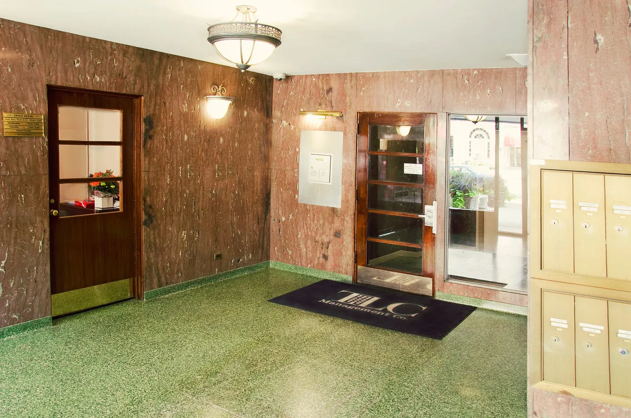 street parking at Main Station Apartments in Evanston Illinois