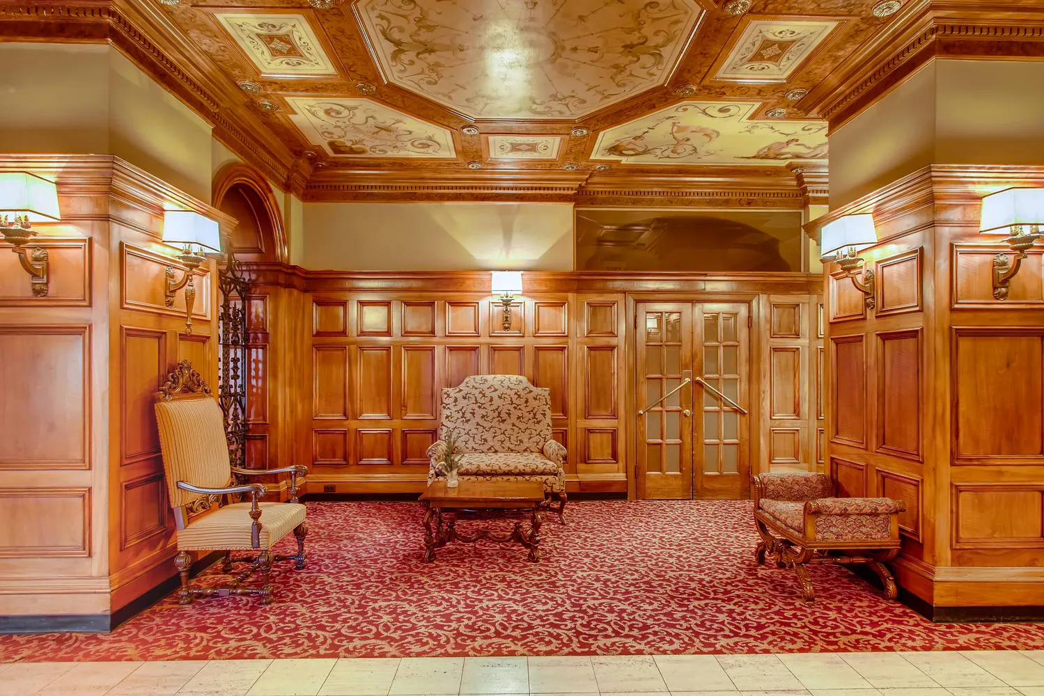 The Deco North Lakeshore Apartments