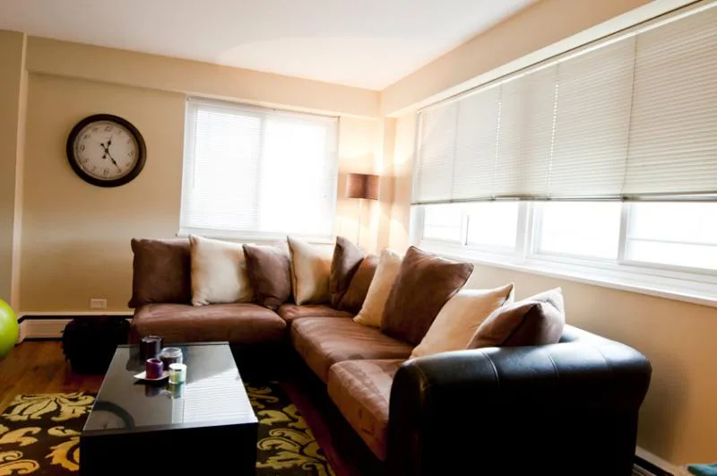 model apartment kitchen at 1410 Chicago Apartments in Evanston, IL