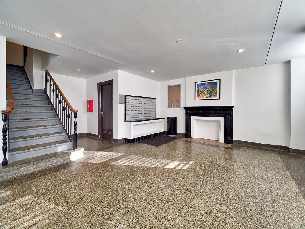 1412 West Chase Apartments