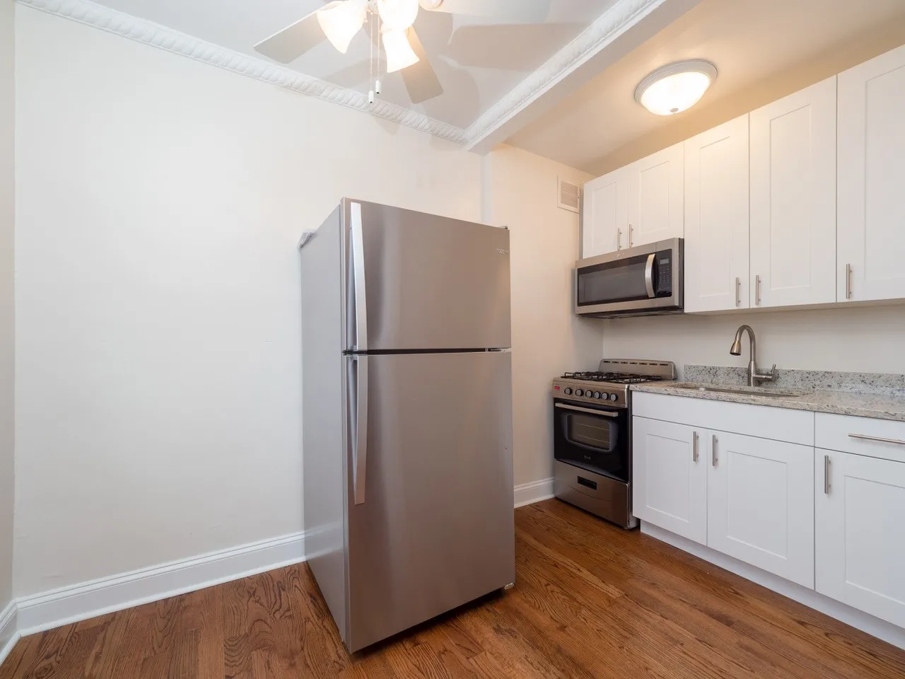 1412 West Chase Apartments