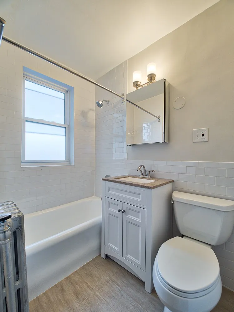 1412 West Chase Apartments