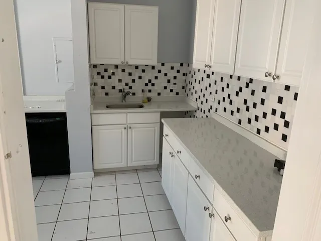 1420 W Farragut Ave 60640-unit#3-Chicago-IL