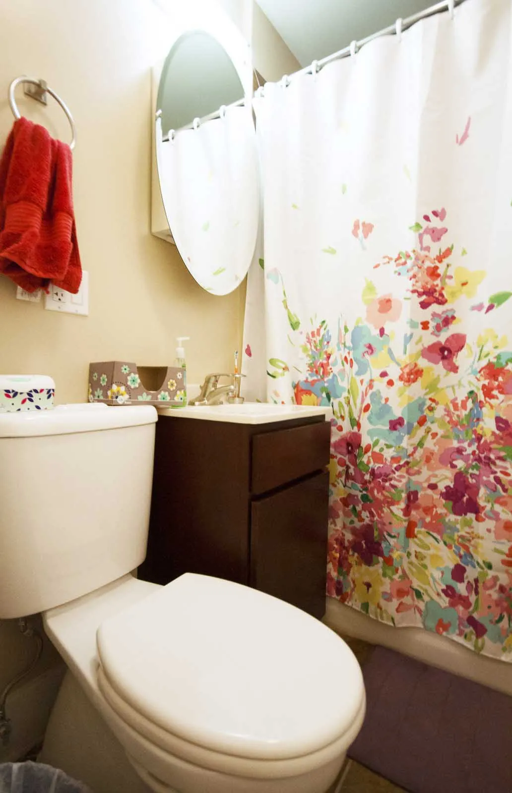 vintage exterior of 11 West Division Apartments in the Gold Coast Chicago