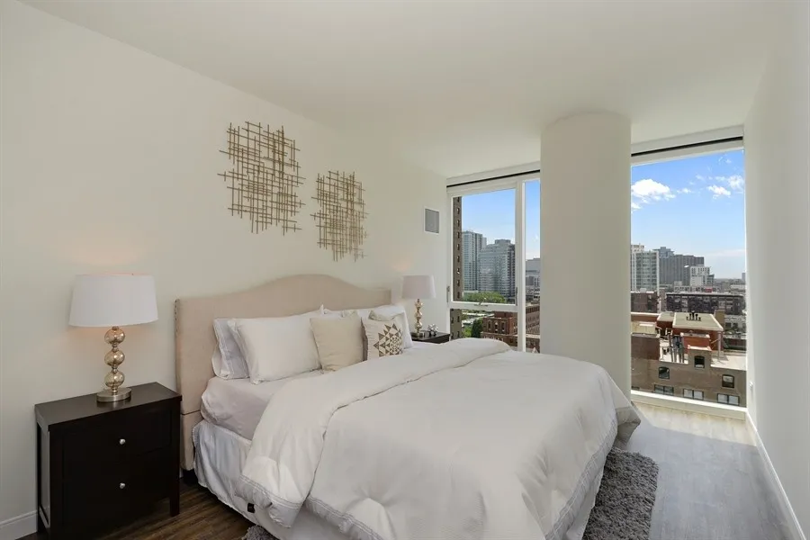 living room at 1407 On Michigan Apartments at 1407 South Michigan Ave