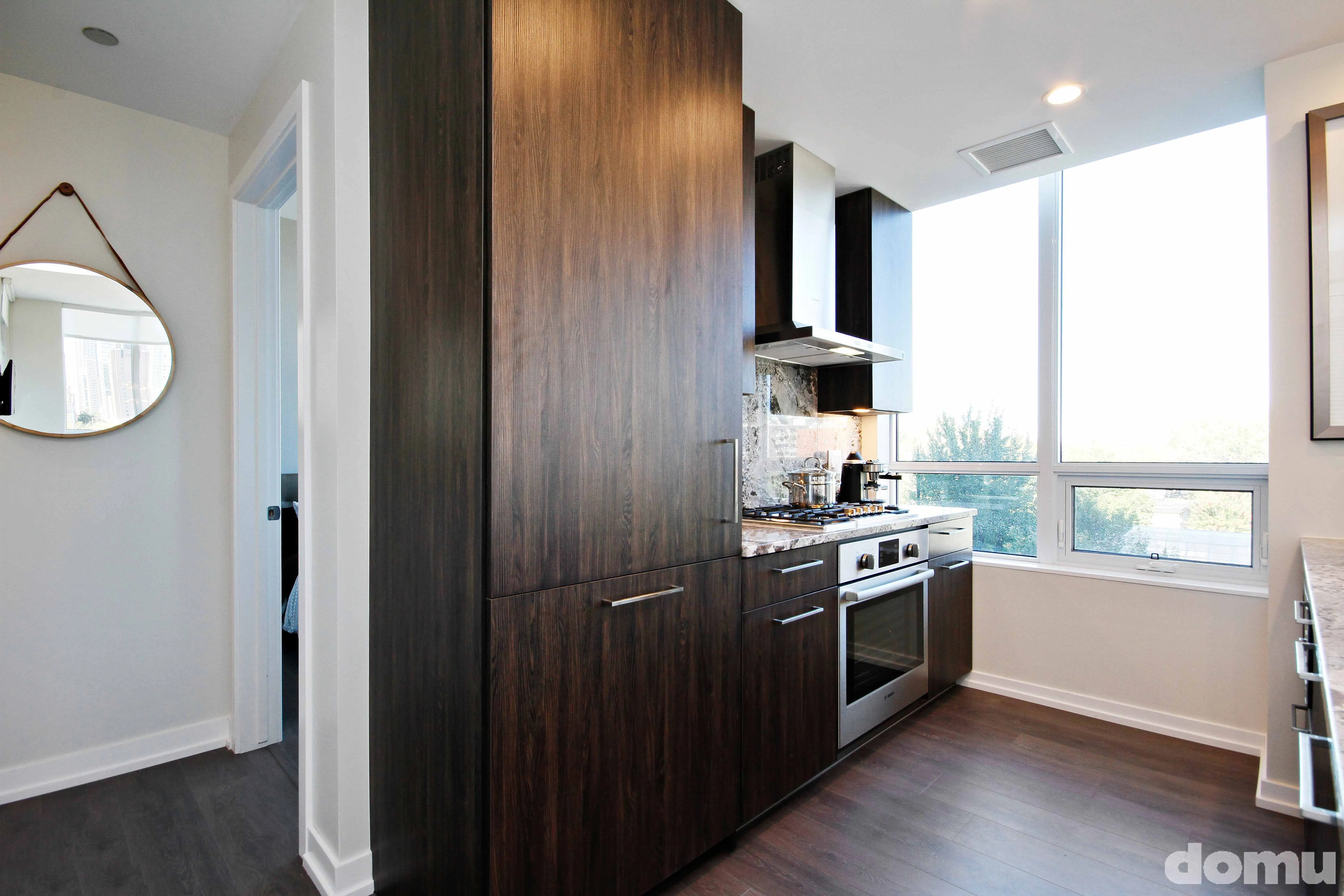dining room with view at The Hudson Apartments in Chicago