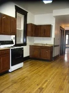 1539 N CLAREMONT AVE 60622-1539 N. Claremont-unit#02-Chicago-IL