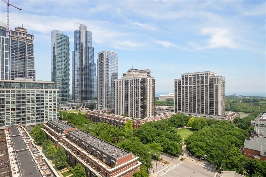 living room at 1407 On Michigan Apartments at 1407 South Michigan Ave
