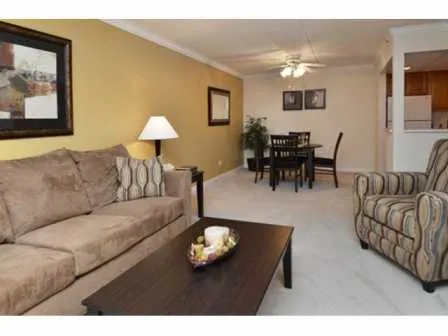 701 Royal Saint George Apartments