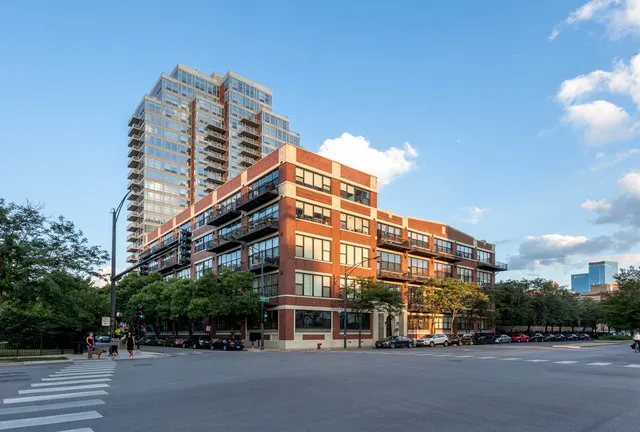 1601 S Indiana Lofts
