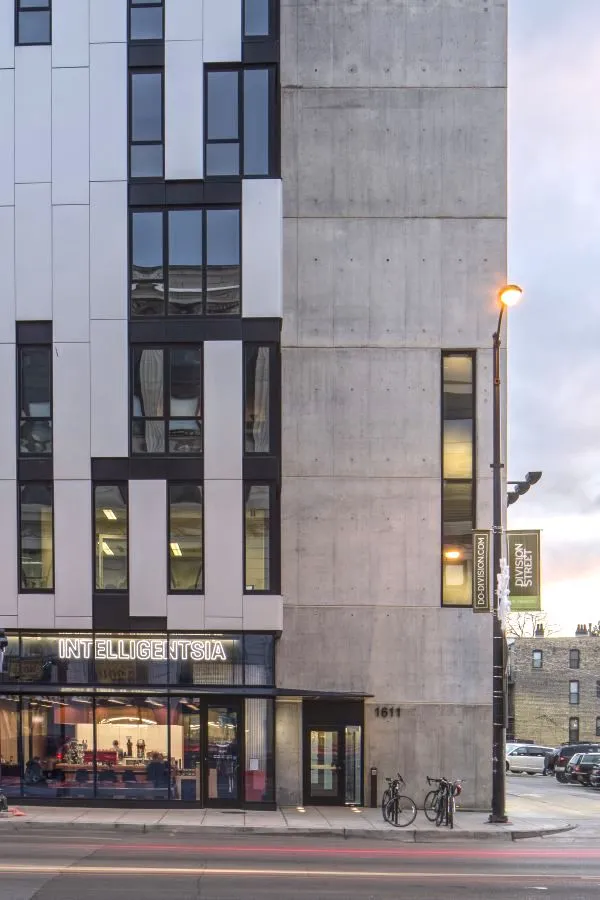 1611 West Division Apartments in Wicker Park, Chicago