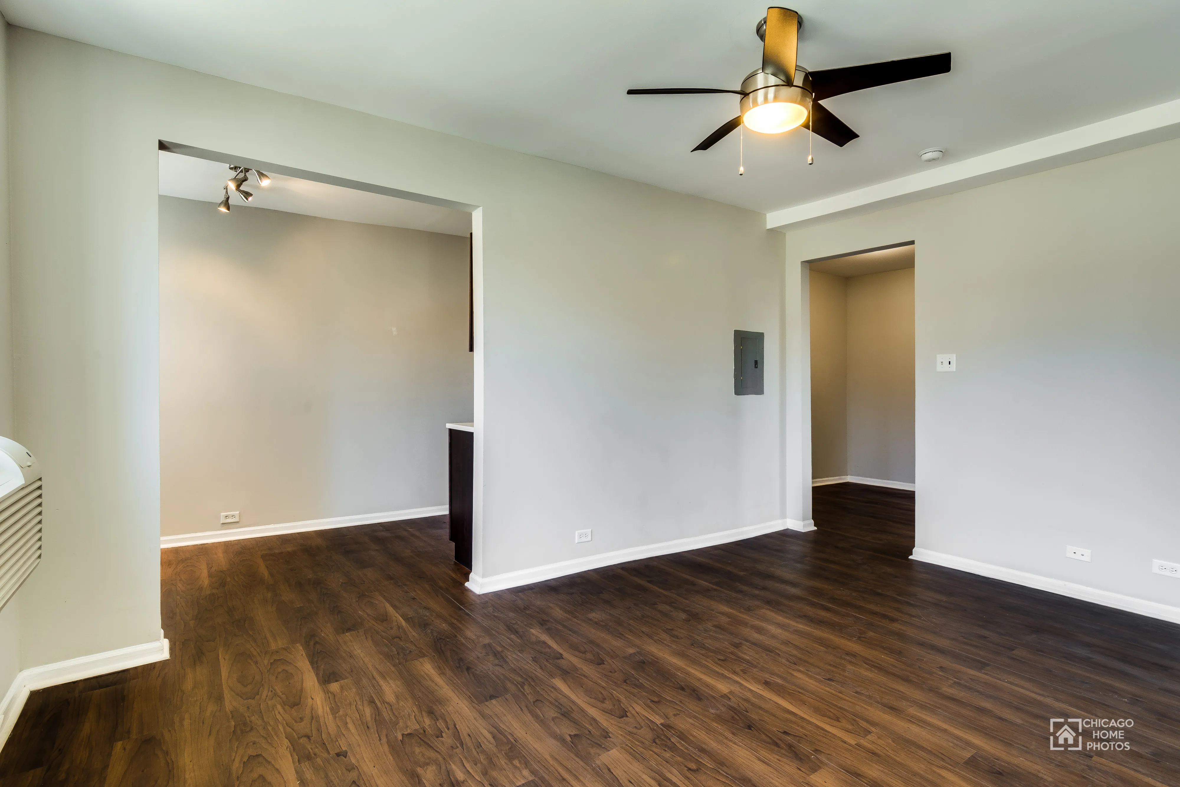 stadard kitchen at 1627 North Humboldt Apartments in Chicago