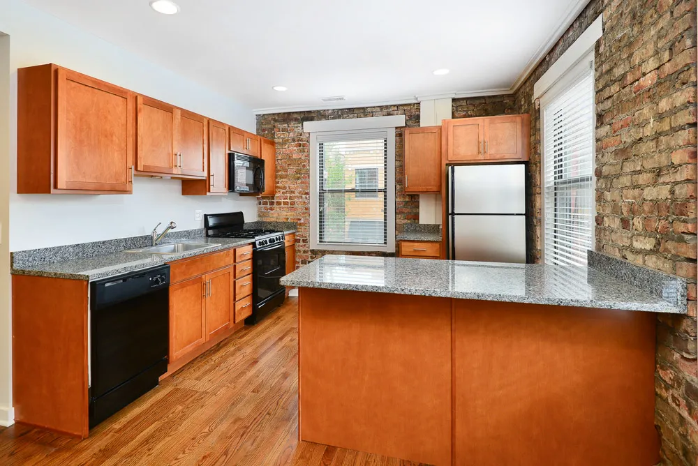 1640 North Damen Apartments