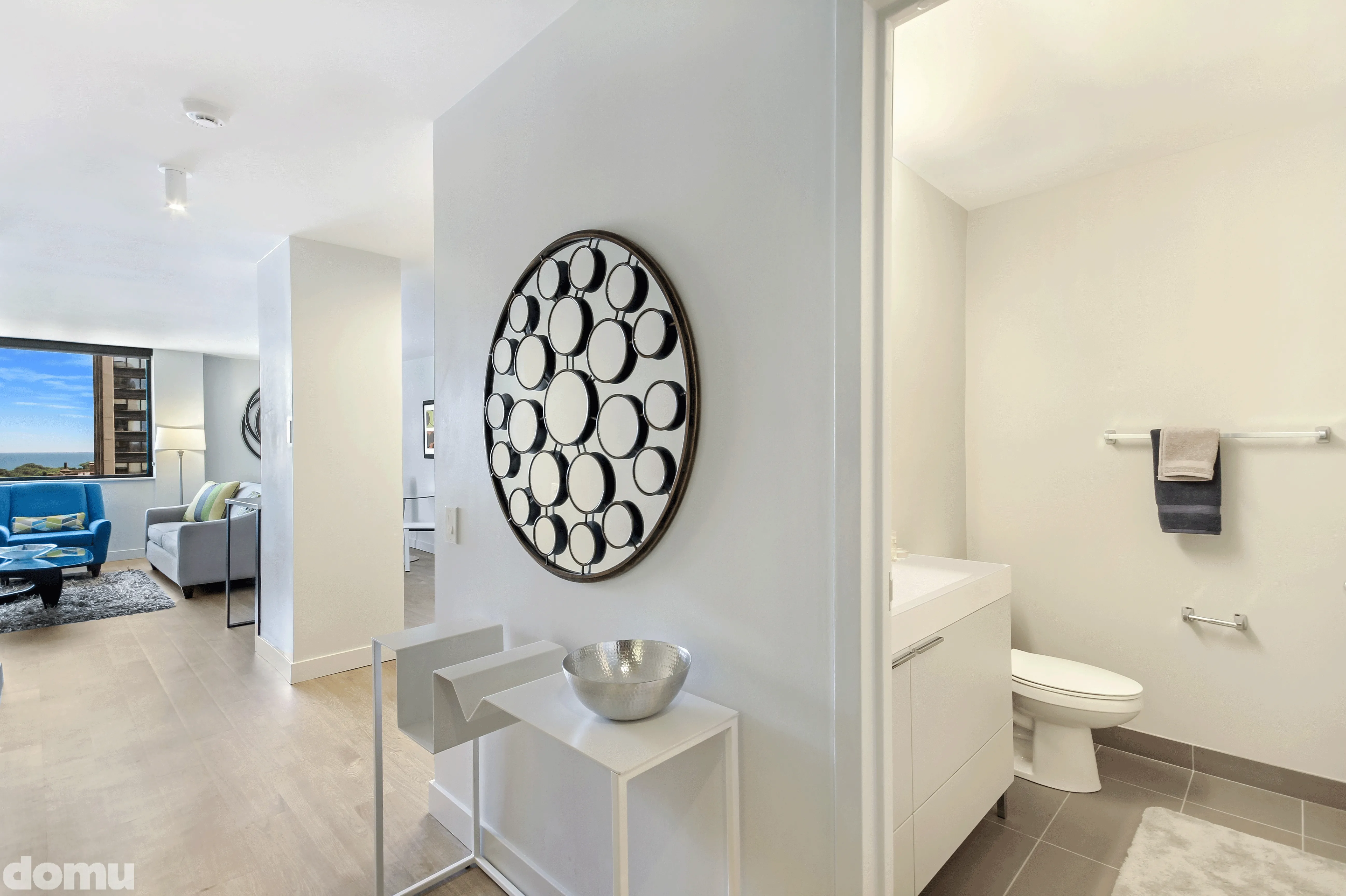 dining room and kitchen at The Kent Apartments in Lincoln Park Chicago