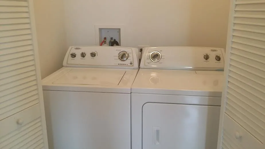 1952 West Erie Apartments