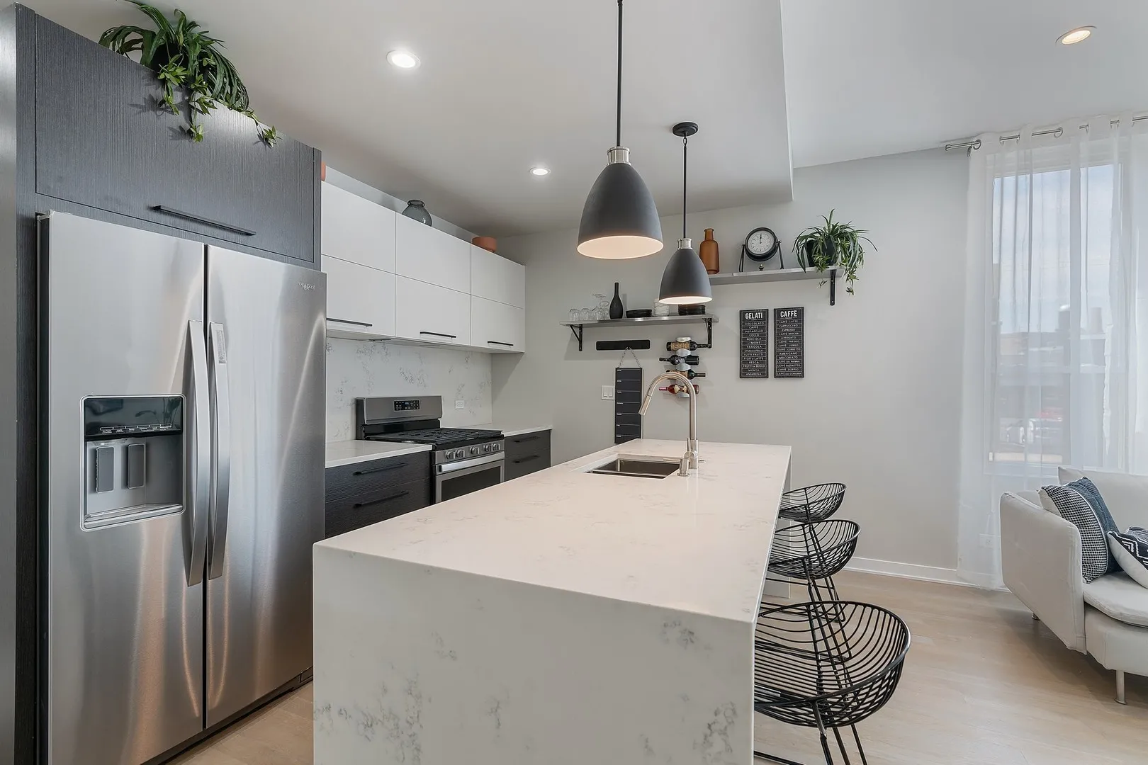 1708 W CERMAK RD 60608-unit#1S-Chicago-IL