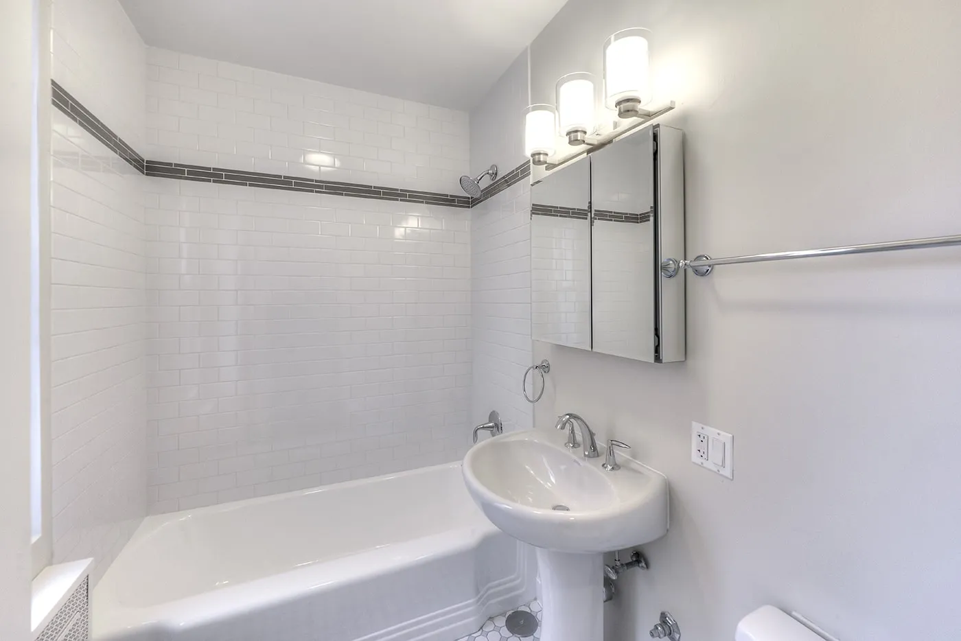 3260 & 3270 North Lake Shore Drive Apartments