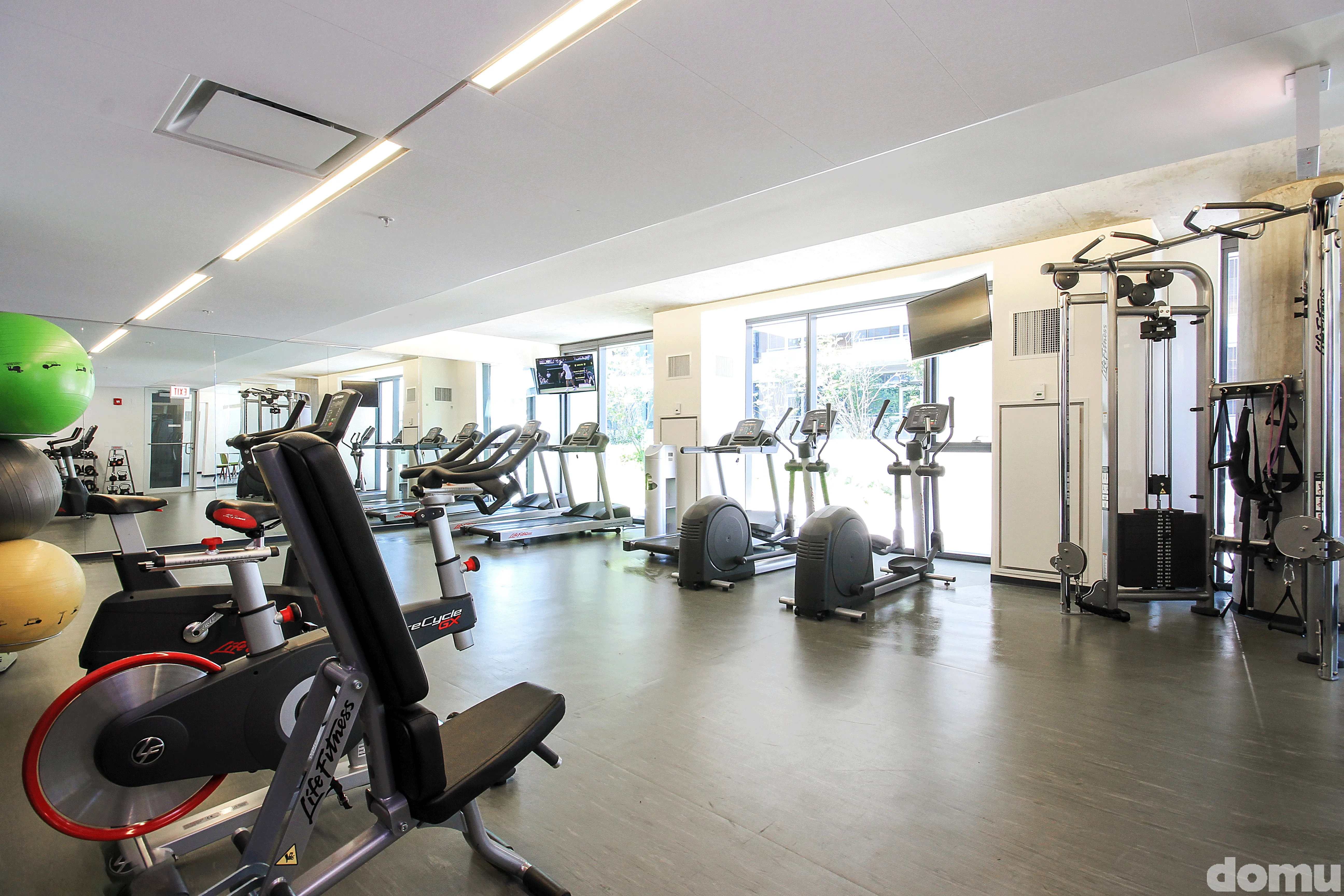 living room fuurnished at 1333 South Wabash Apartments South Loop Chicago