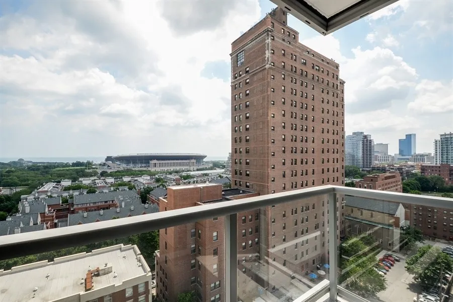 living room at 1407 On Michigan Apartments at 1407 South Michigan Ave