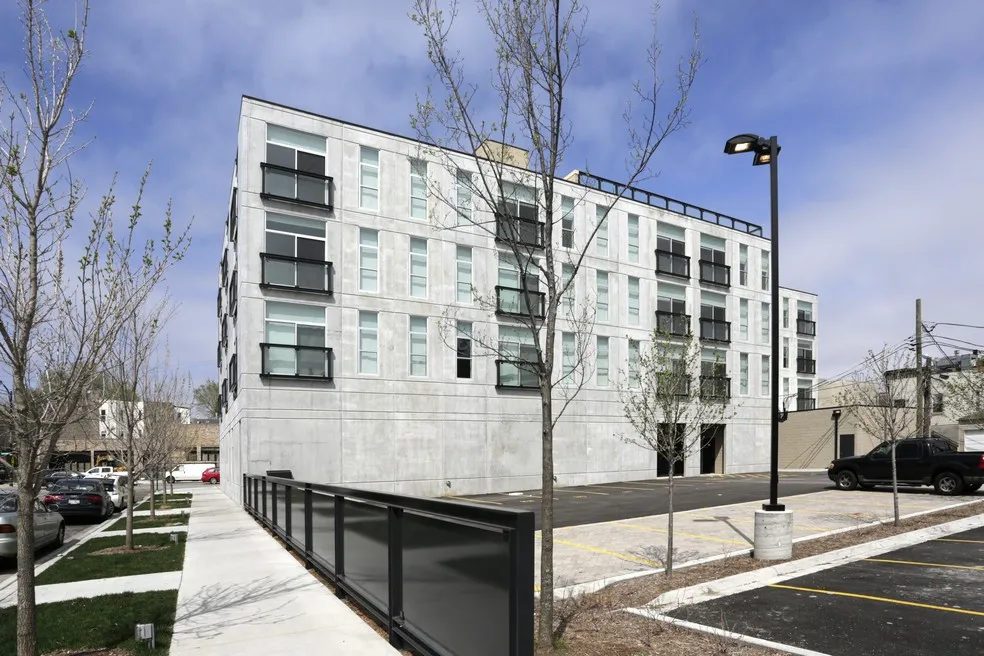 white kitchen at 1819 Lofts in Wicker Park Chicago