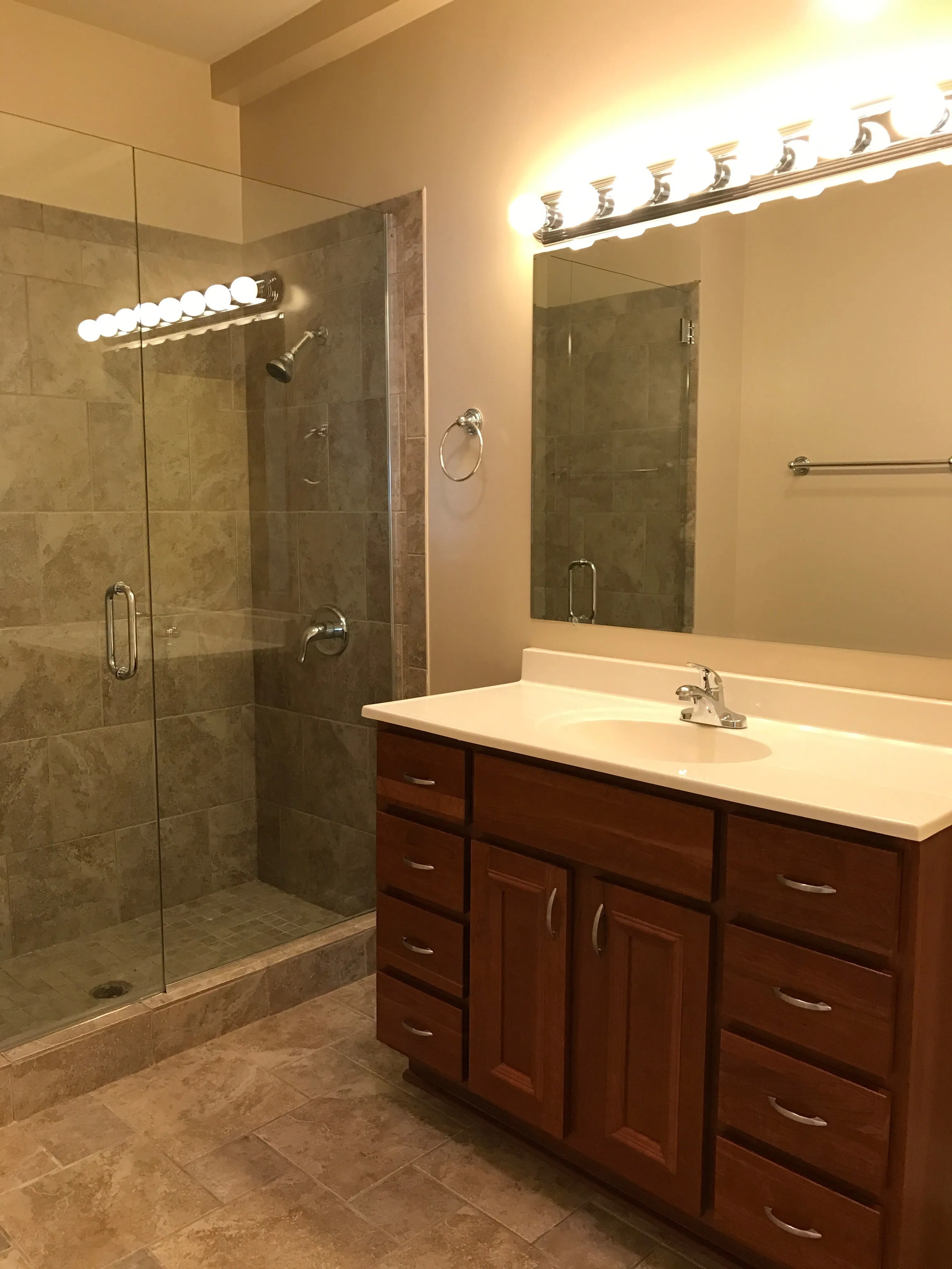 1819 Belmont Apartments