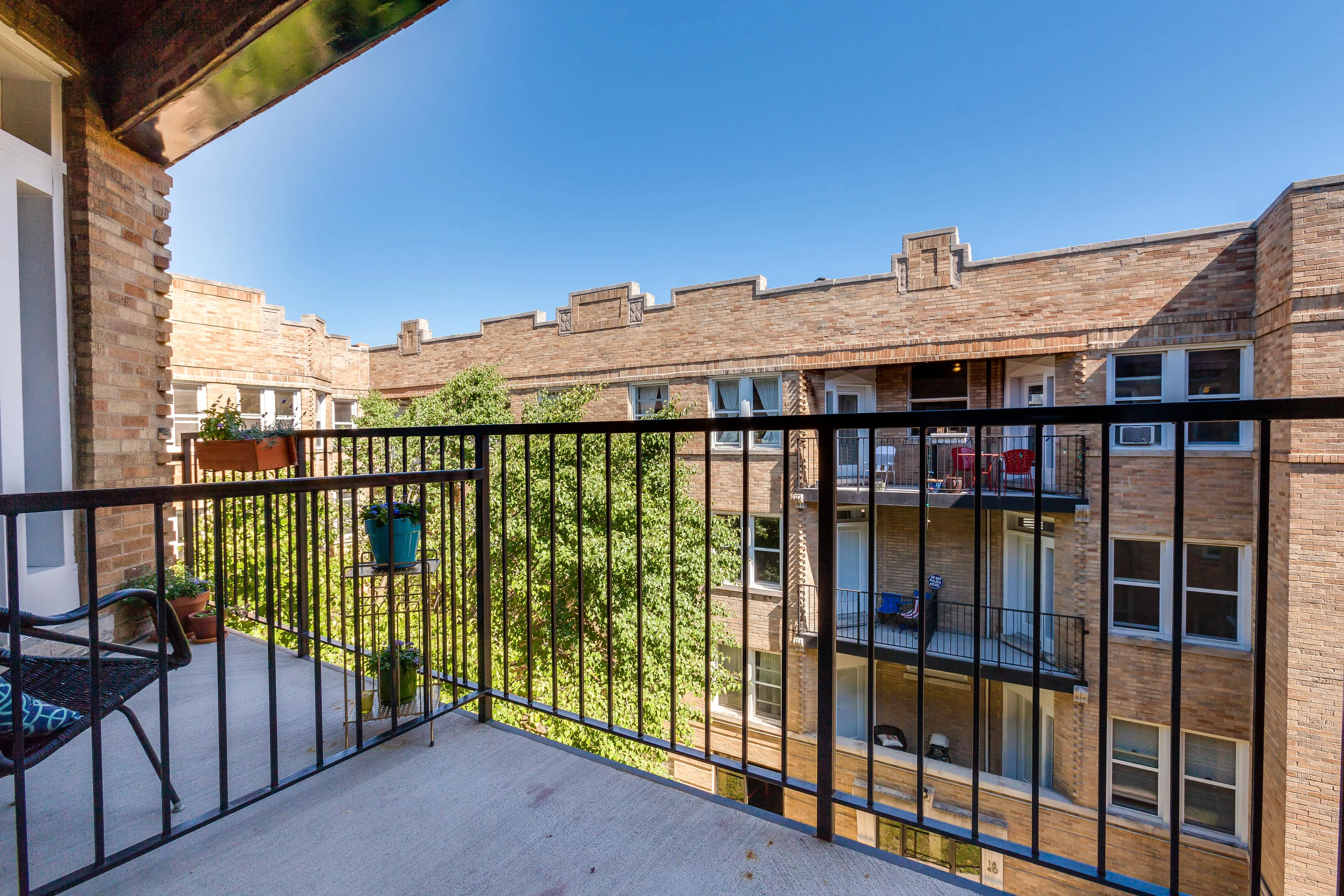 kitchen at 1832 North Humboldt Apartments in Humboldt Park