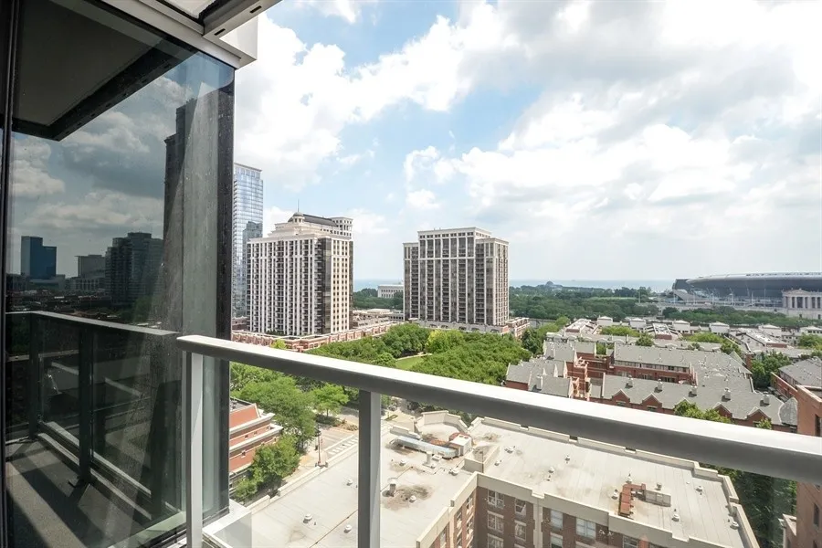 living room at 1407 On Michigan Apartments at 1407 South Michigan Ave
