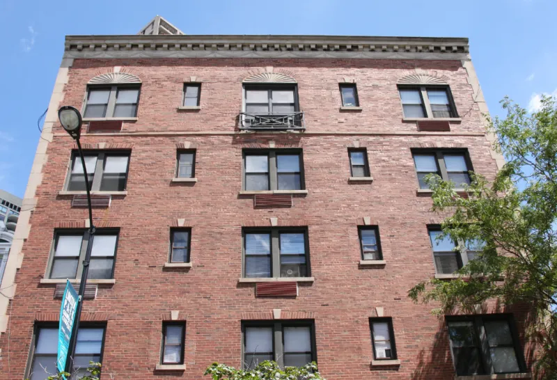 furnished living room apt 601 at 1939 N Lincoln Apartments in Lincoln Park 